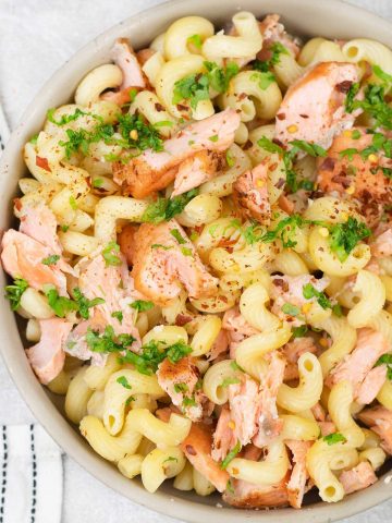 Healthy Salmon Pasta Without Cream