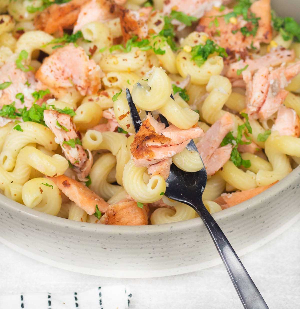 a close shot to a bowl of Healthy Salmon Pasta Without Cream