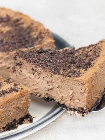 cut a slice of the baked chocolate cheesecake.