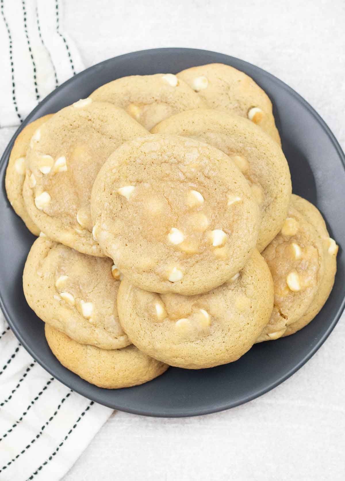 Blondie cookies in a serving plate.