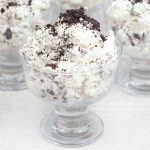 Oreo mousse in a serving glass bowl.