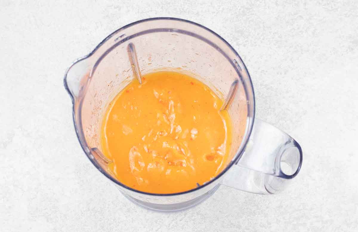 Add mango chunks, Habanero, lemon juice, paprika, honey and apple cider vinegar in the blender and blend until smooth.