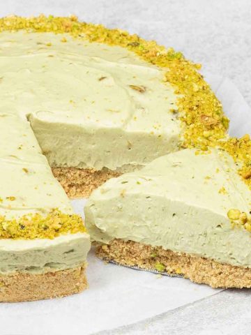 pistachio cheesecake.