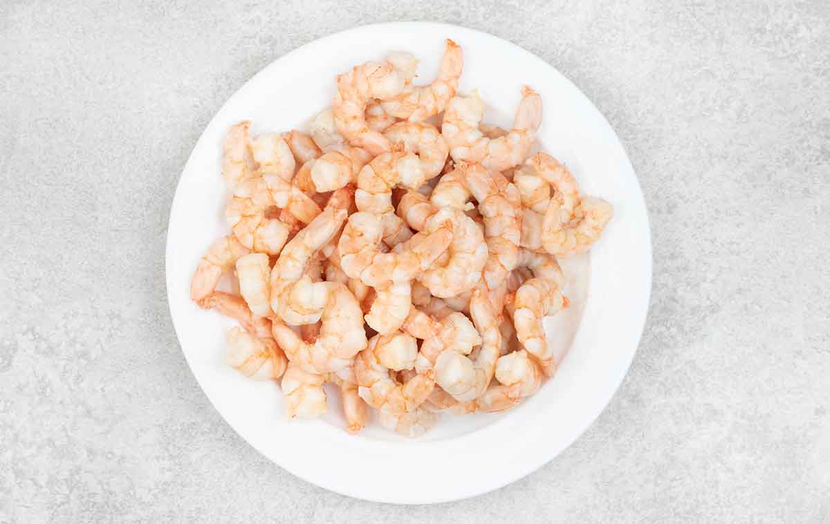 Cooked shrimp in a plate.